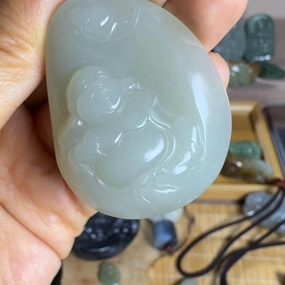 和田玉（糖玉）颈饰未镶嵌