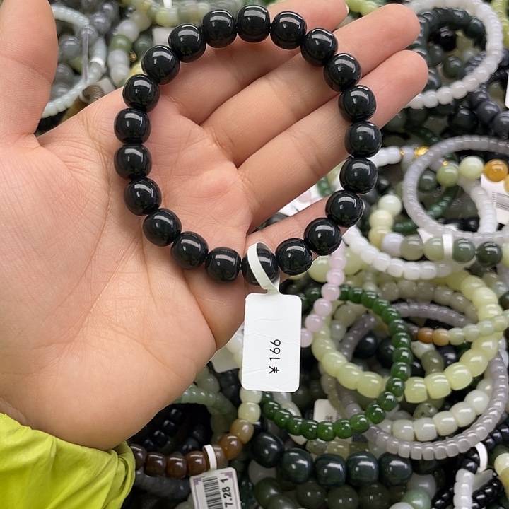 和田玉未镶嵌手串