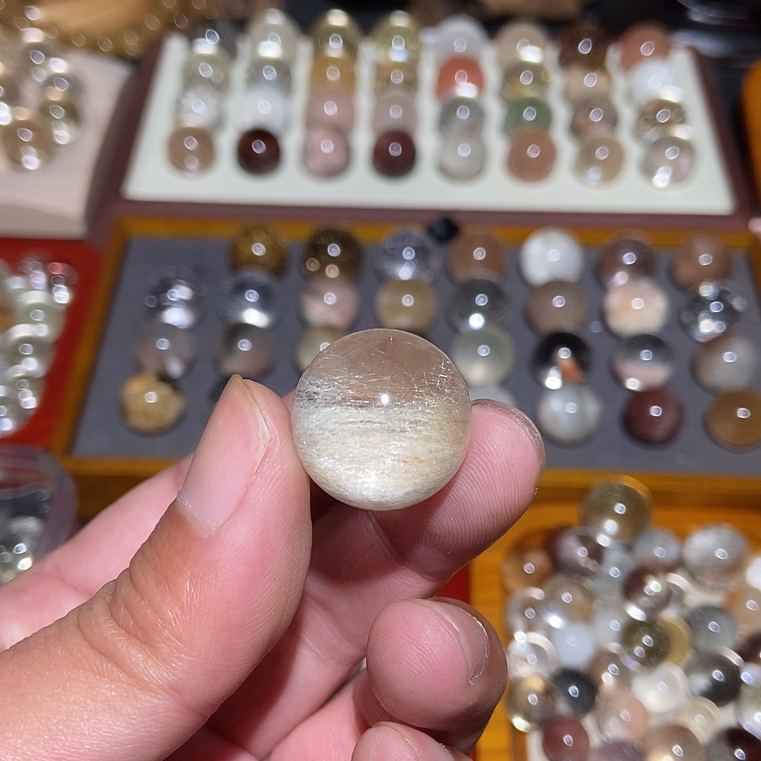 未镶嵌水晶珠宝半成品