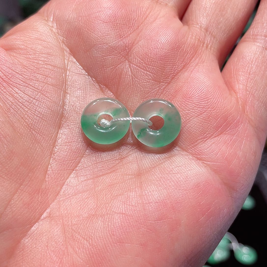 石英质玉颈饰未镶嵌洛**y