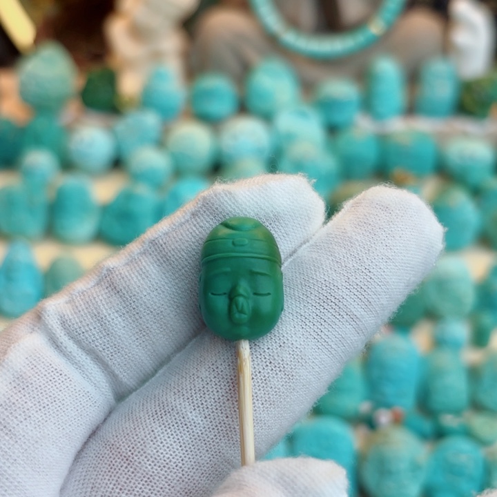 未镶嵌绿松石珠宝奇石