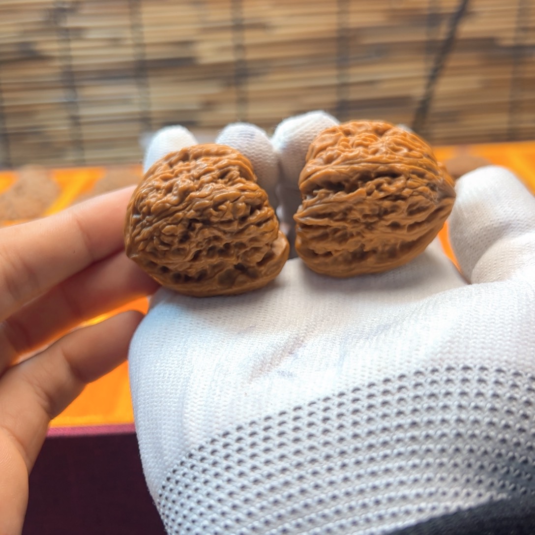 吊坠文玩核桃你***?核桃