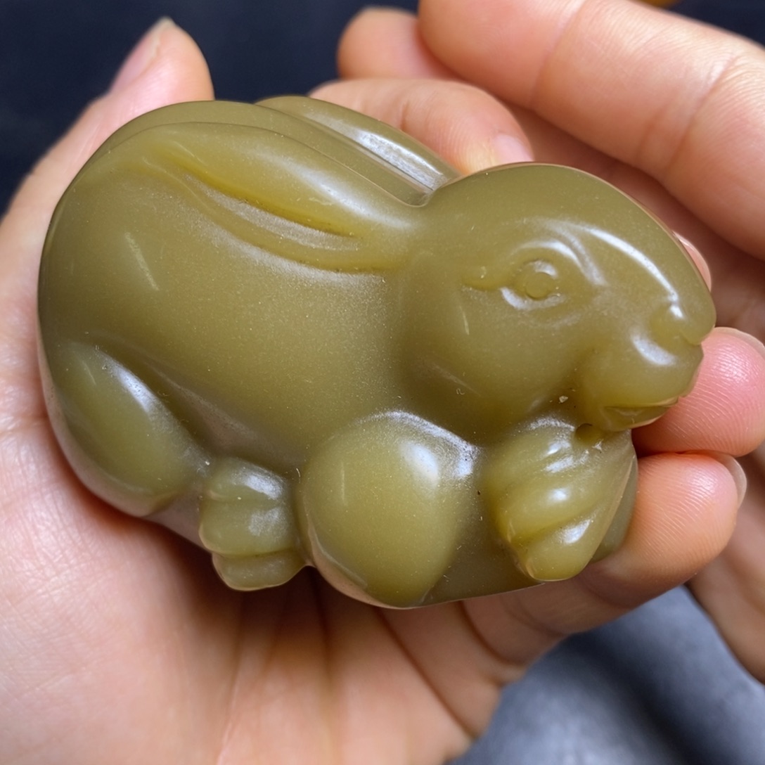 未镶嵌和田玉（糖玉）挂件