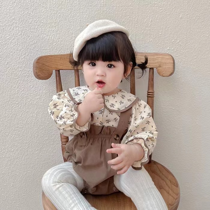 高能感新款秋款单层碎花娃娃衫上衣背带包屁衣真两件森系长袖宝宝