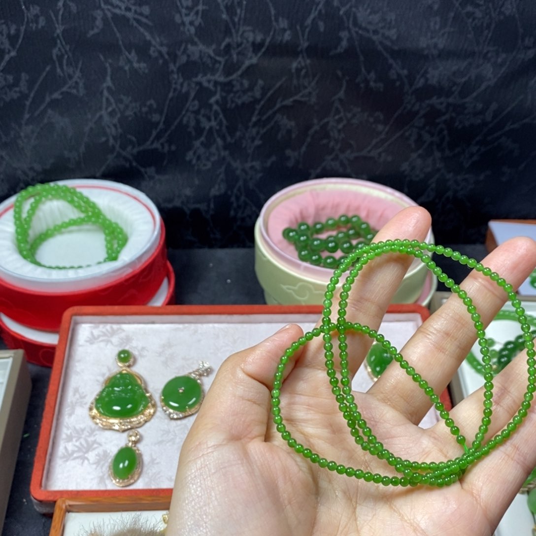 和田玉手串未镶嵌