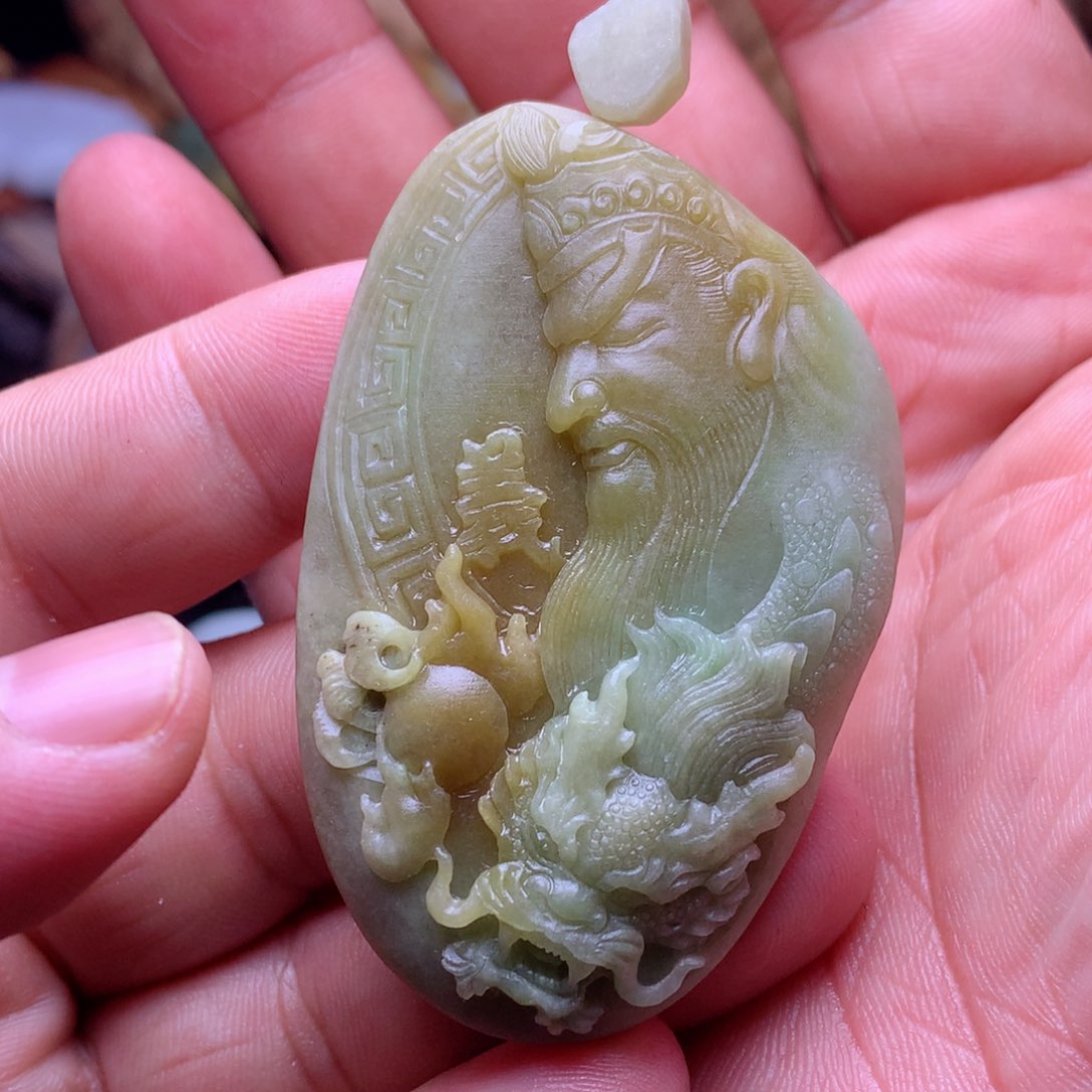 定制翡翠未镶嵌凤**槃翡翠