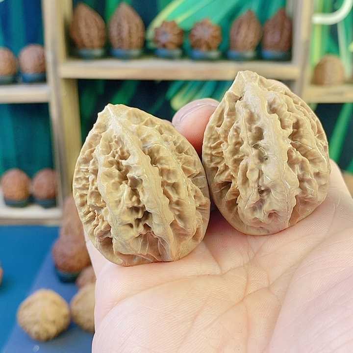 吊坠文玩核桃89灯笼王