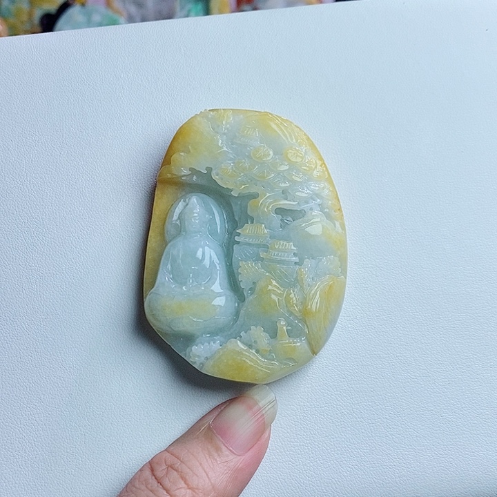 翡翠未镶嵌颈饰观音