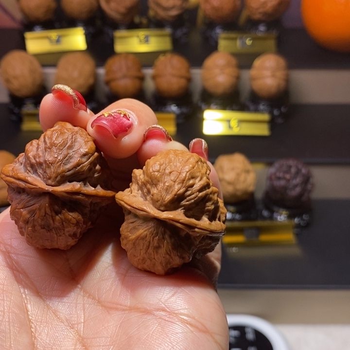 文玩核桃把件龙脊妖蟾35尺