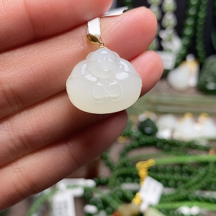 和田玉18K金镶嵌颈饰