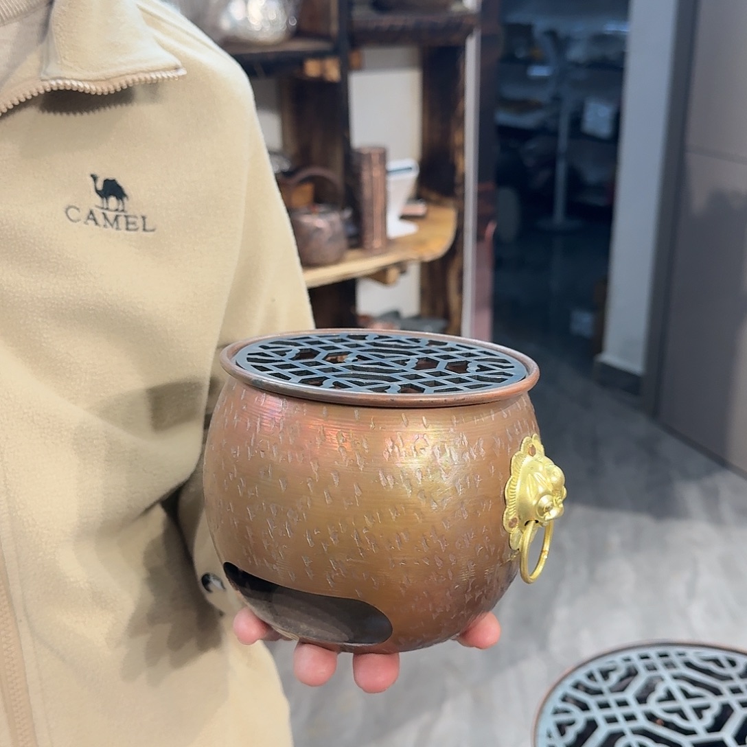 紫铜手工炭炉一个