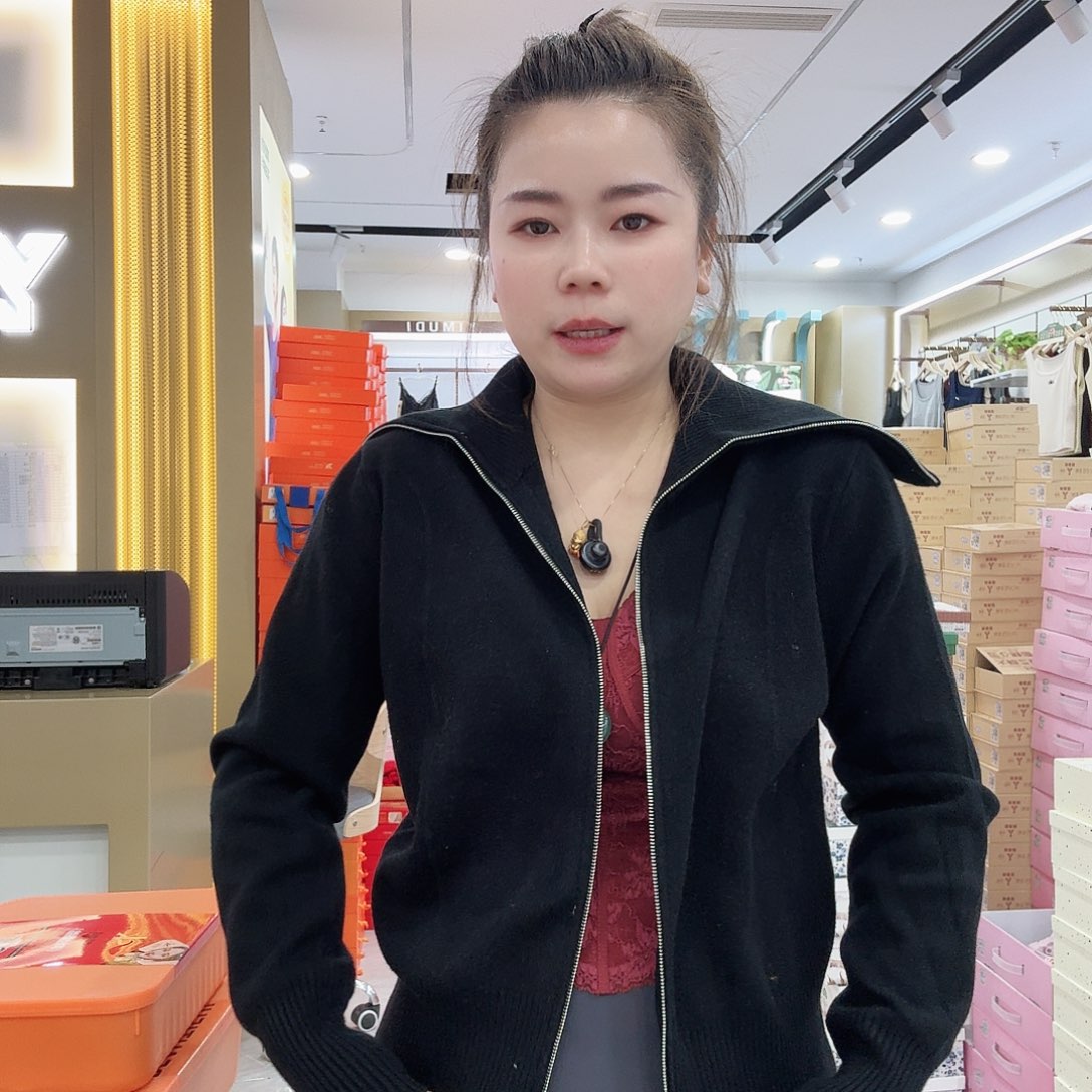 黑色外套搭配福利