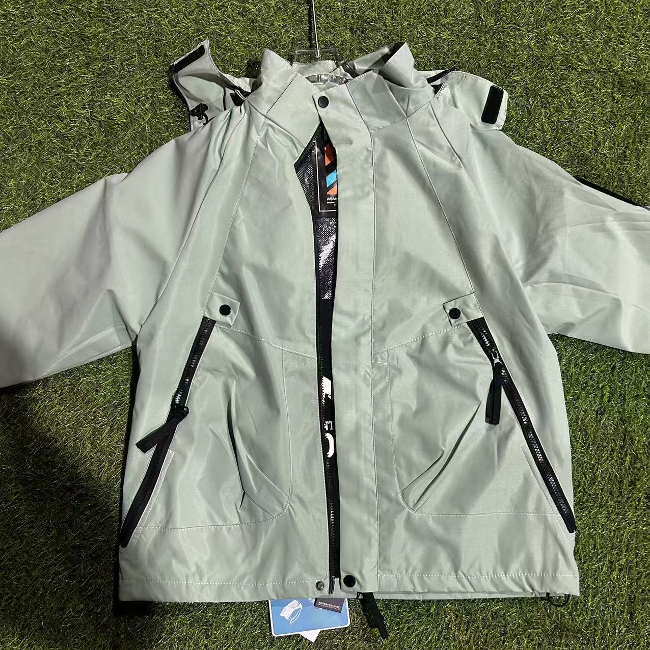 2XL银灰色纯色黑色口袋拉链带帽子冲锋卫衣