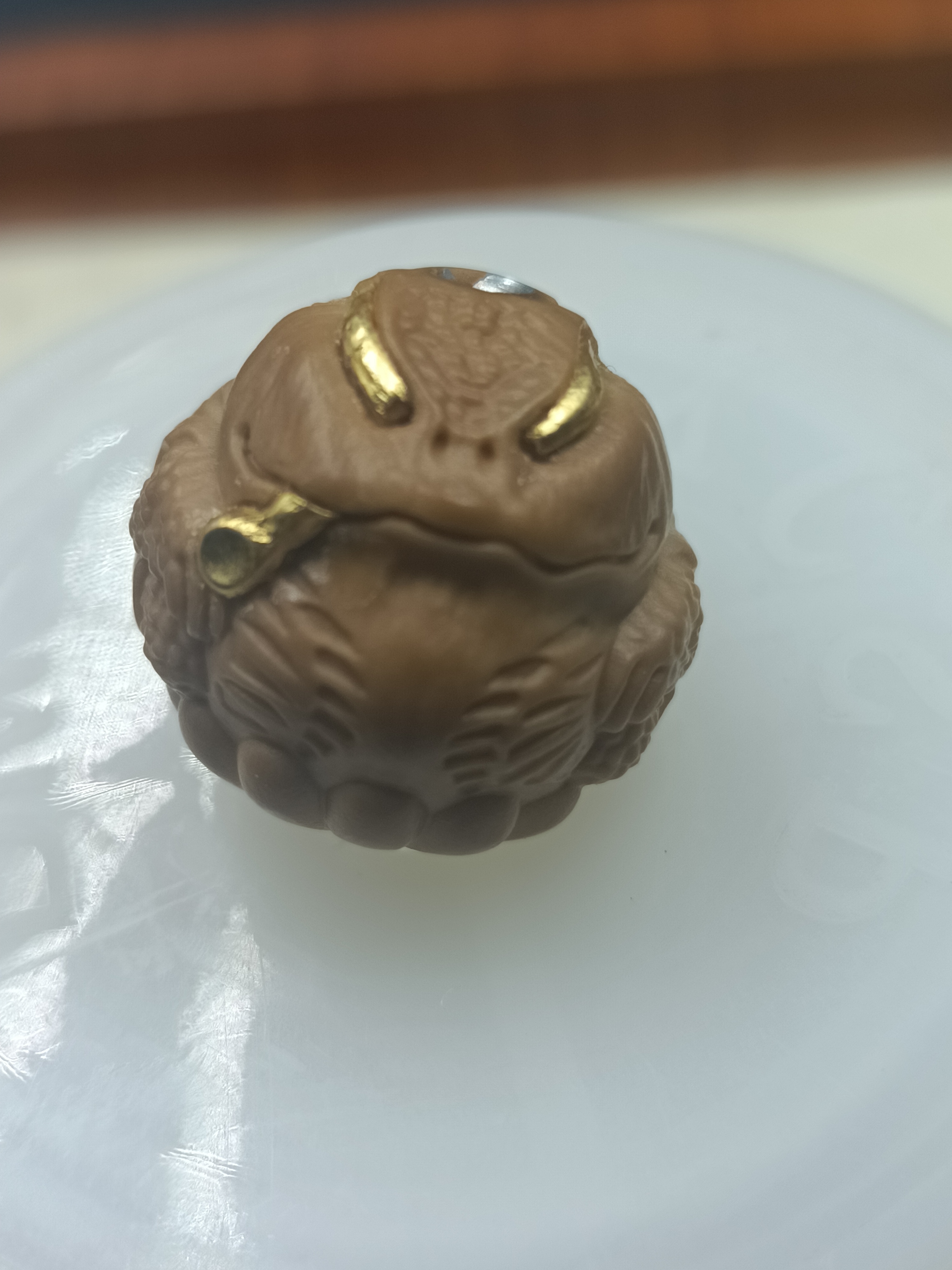 猴头核桃雕刻双刀金蟾