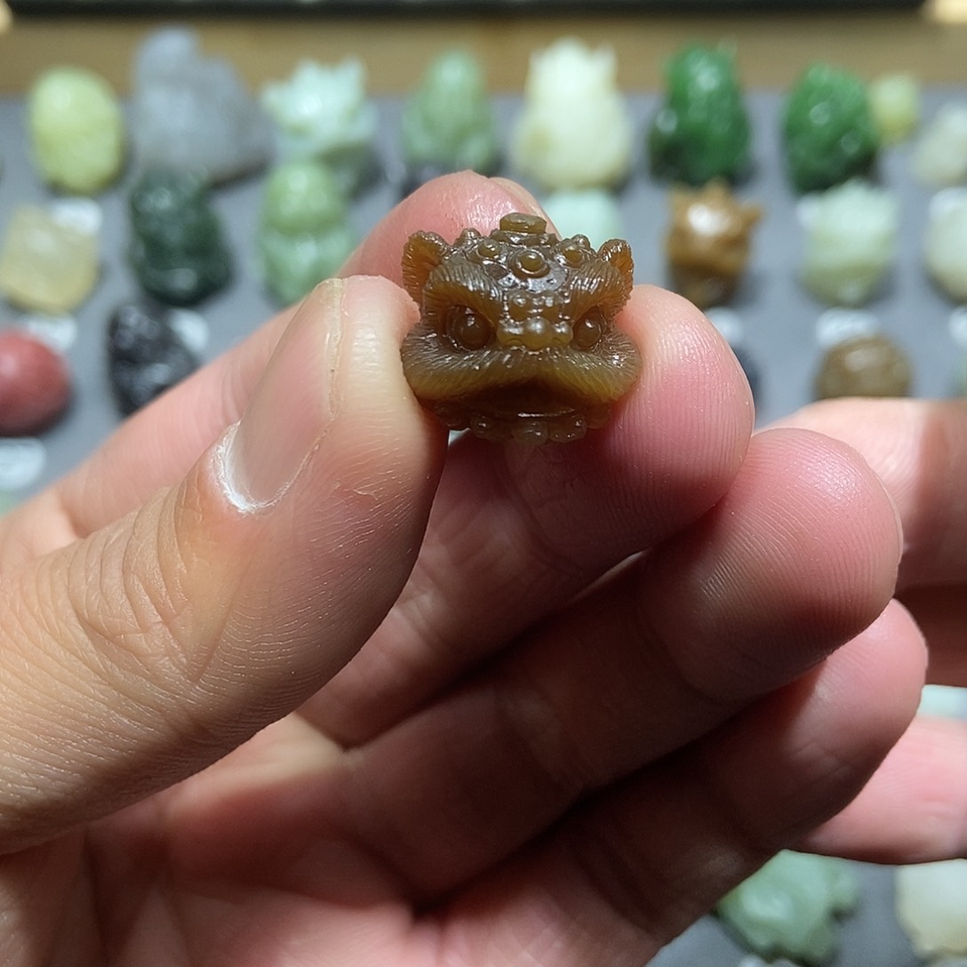 和田玉颈饰未镶嵌定制