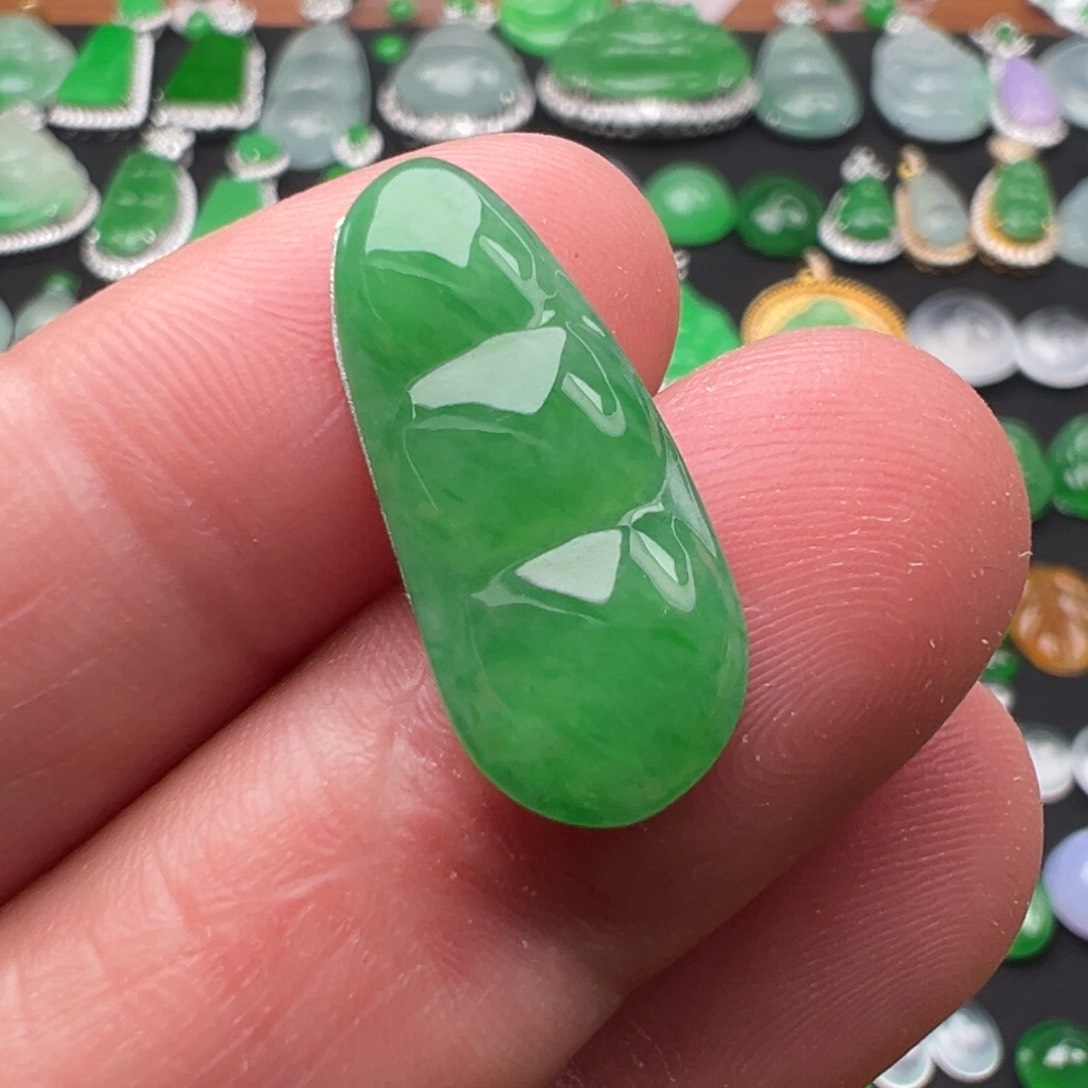 翡翠颈饰未镶嵌豆子22.5