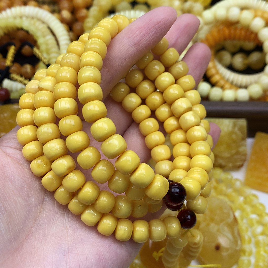 蜜蜡未镶嵌珠宝奇石