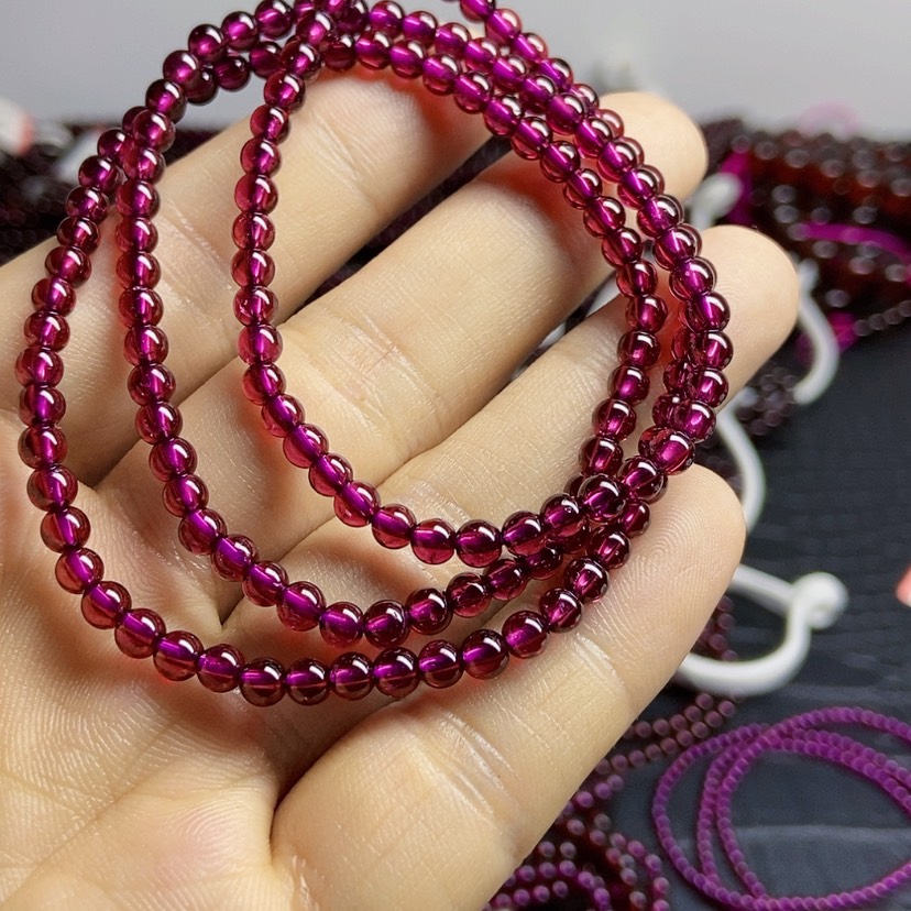 【闪购商品】石榴石（紫牙乌）手链未镶嵌