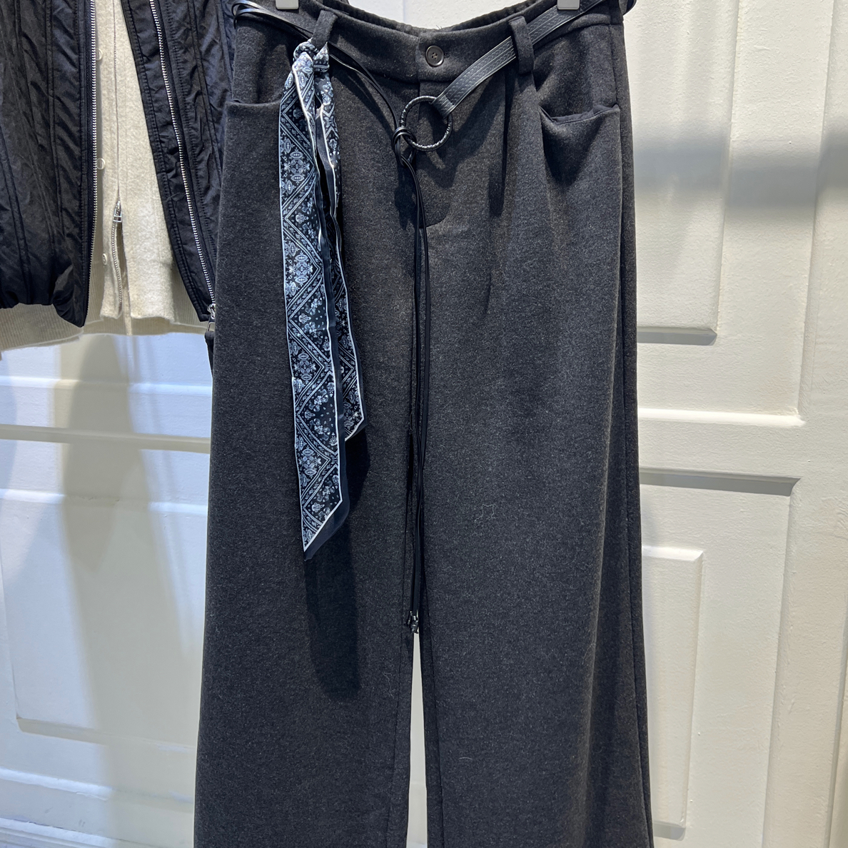 FW花聆海/西装版型橡筋腰厚款阔腿直筒裤6 5011