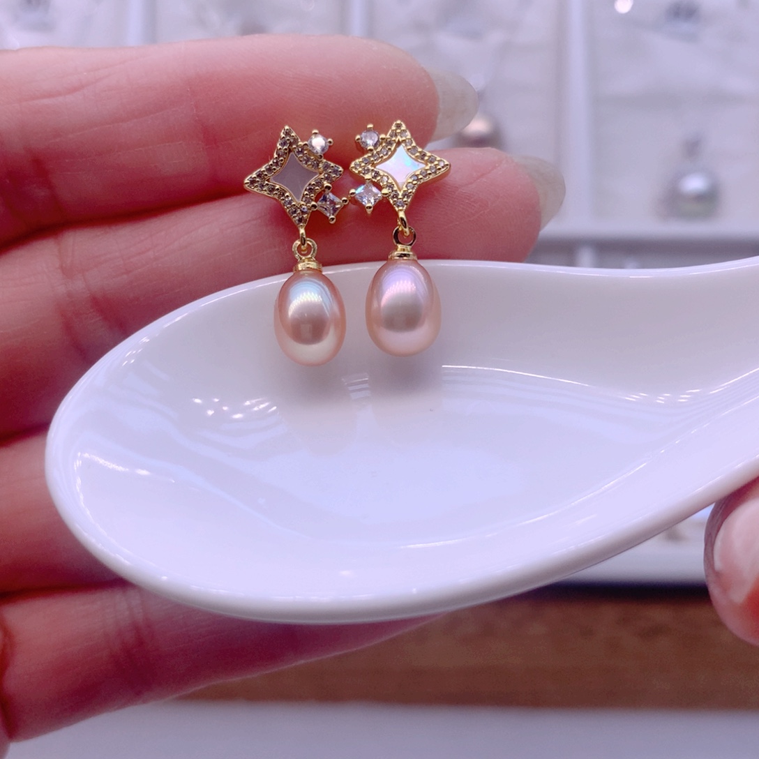 合金耳饰淡水珍珠