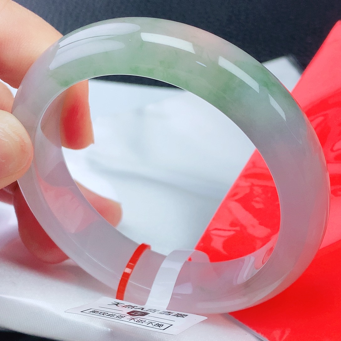 未镶嵌手镯翡翠55轮胎