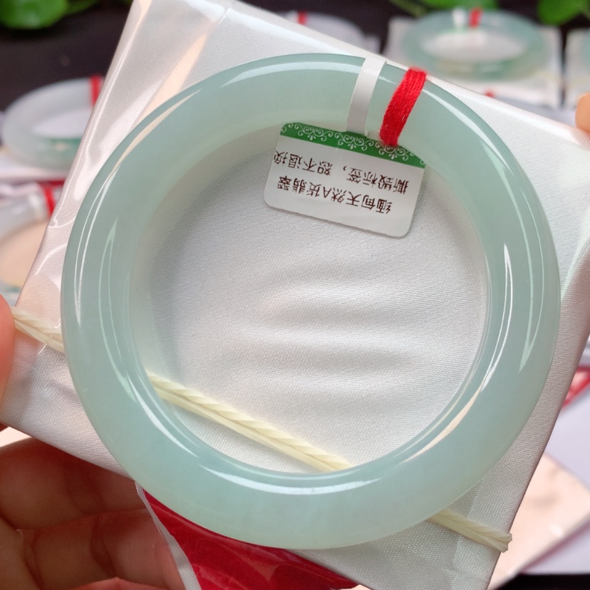 【闪购商品】翡翠手镯未镶嵌天然翡翠手镯