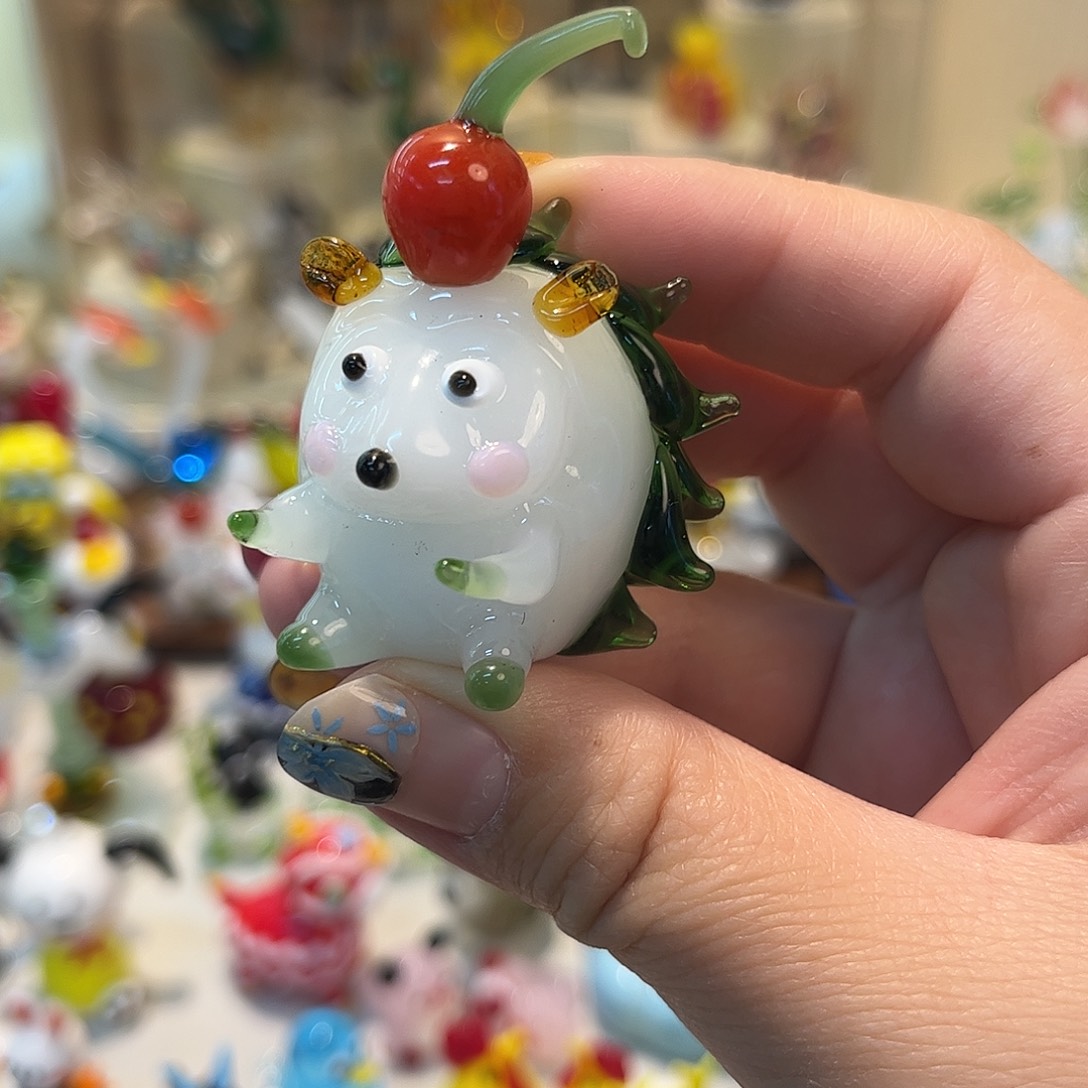手工艺品琉璃樱桃刺猬