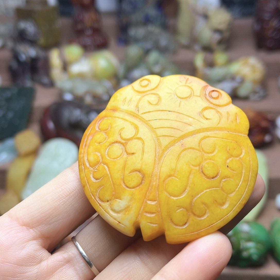 白玉菩提吊坠99。。