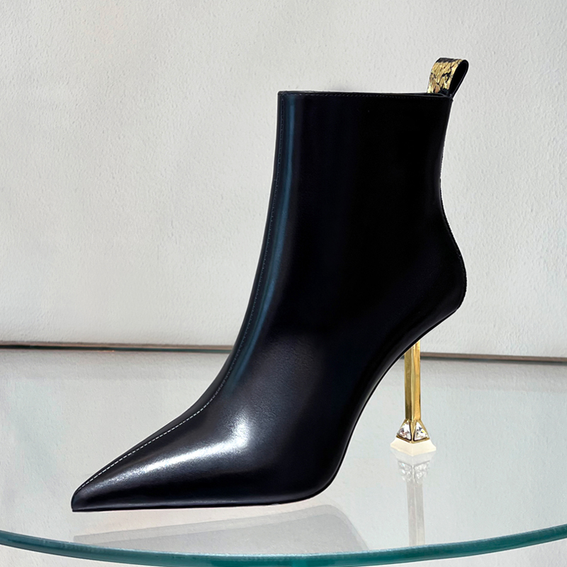 【现货】尖头短靴2025秋冬新款女士细跟高级感不累脚绝美高跟鞋6558