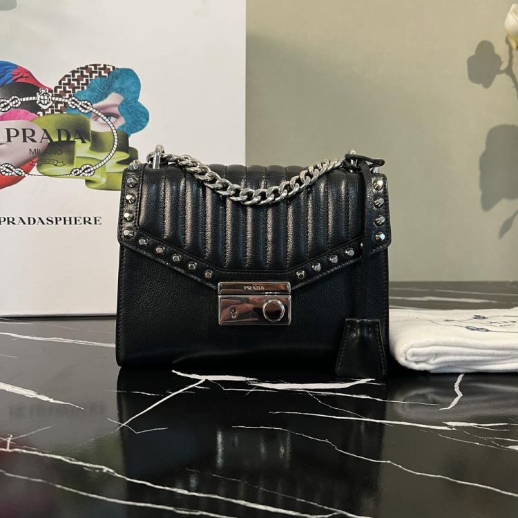 95新/普拉达/C8354041952/[MQR1123B0023]