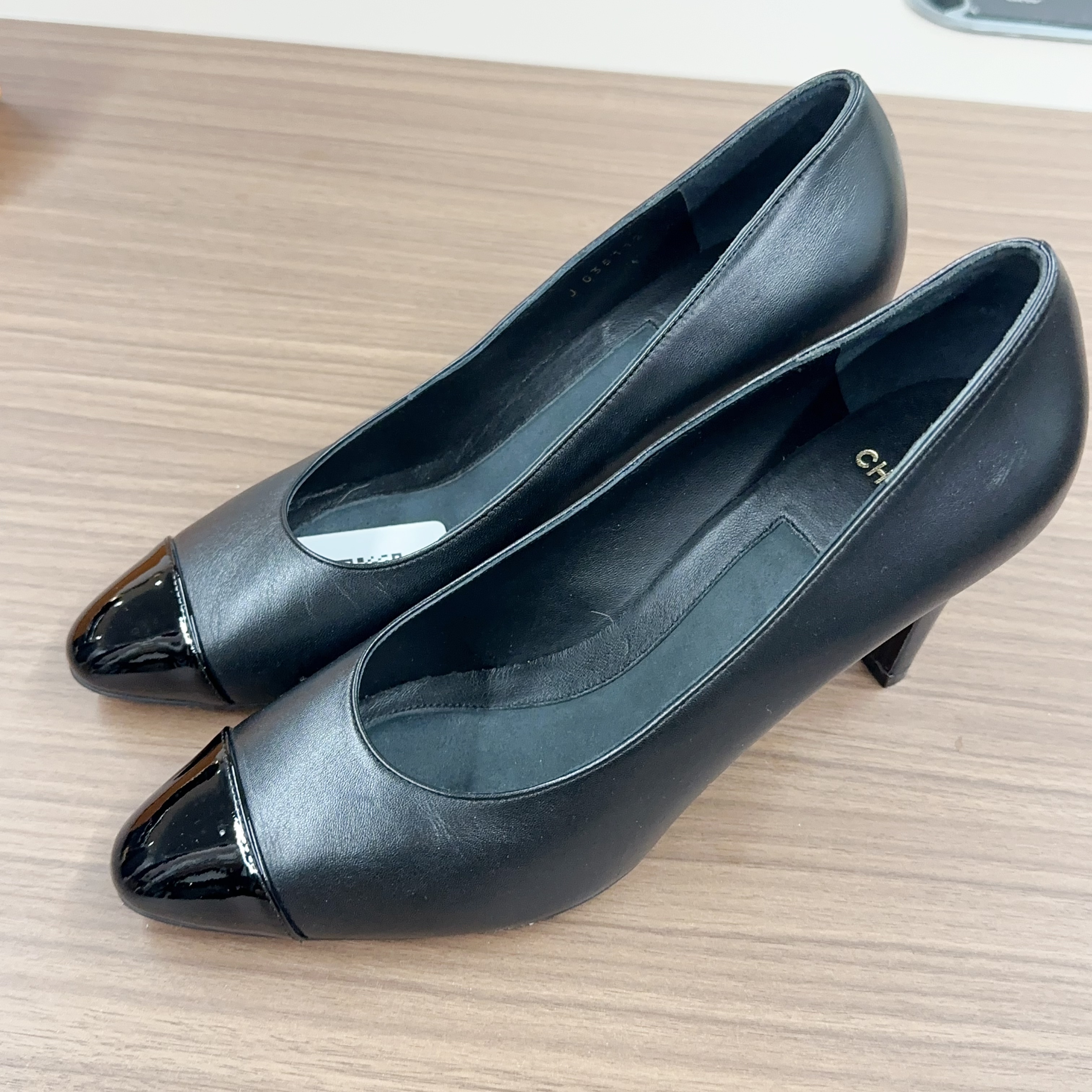 95新 Chanel/香奈儿 牛皮高跟鞋40码黑色/251207FXLLZ01