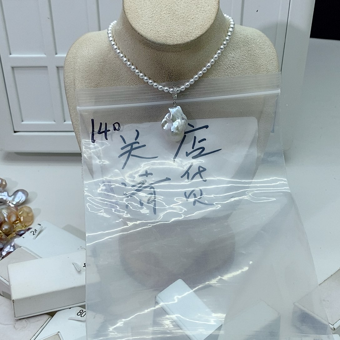 淡水珍珠颈饰合金