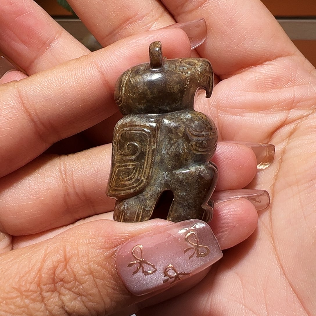 蓝***河和田玉未镶嵌挂件