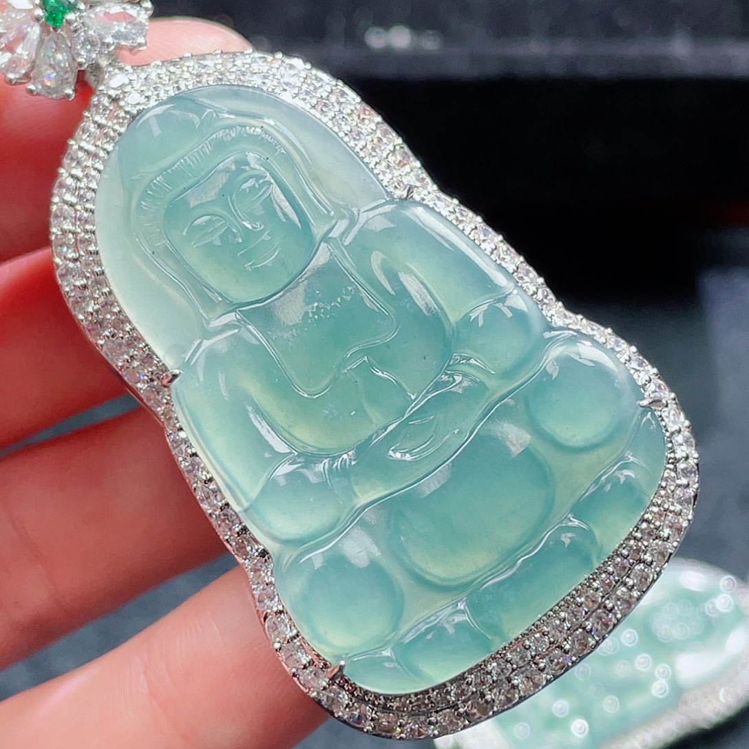 翡翠颈饰未镶嵌10，