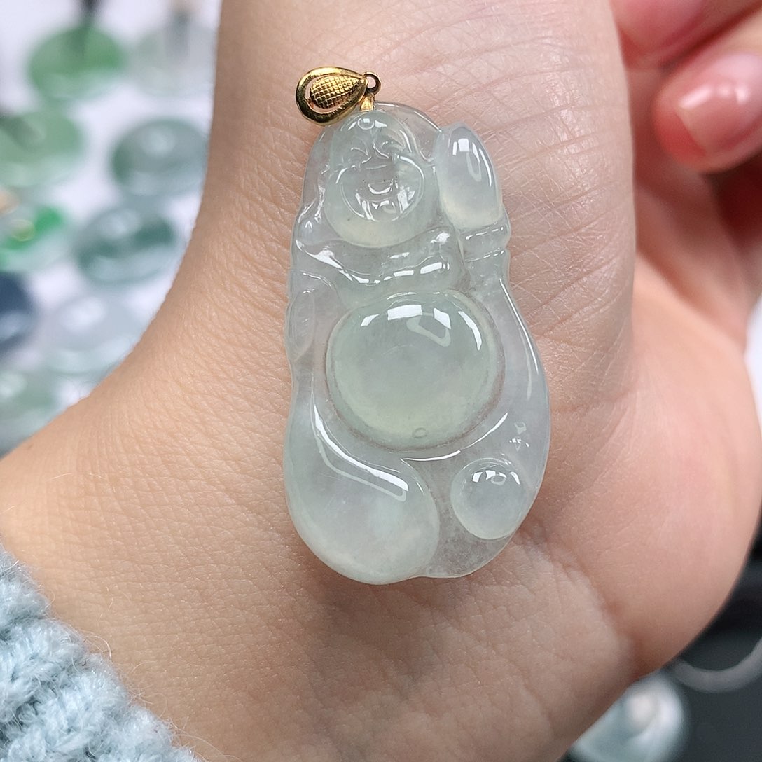 翡翠颈饰18K金镶嵌佛