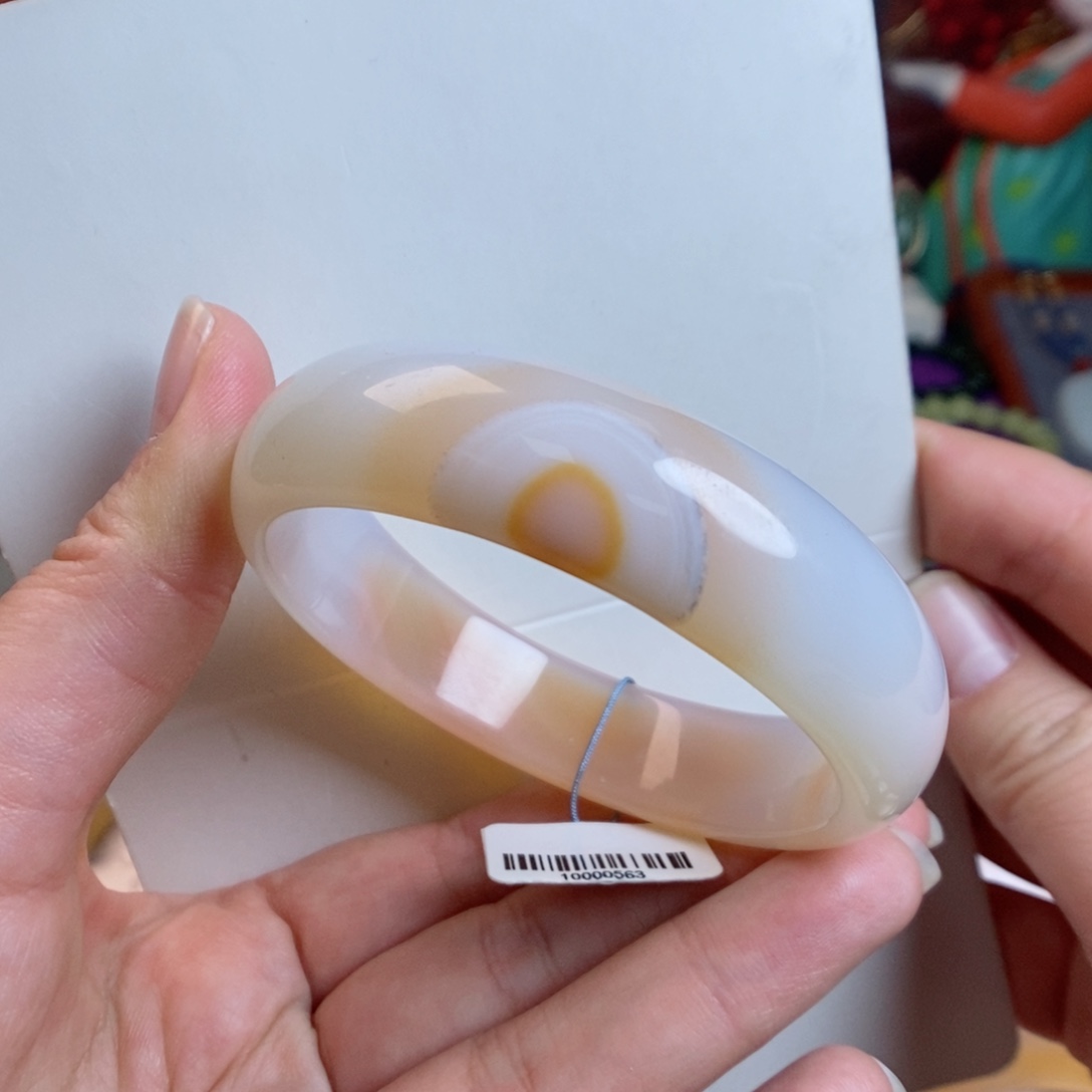 玛瑙/玉髓手镯未镶嵌58.5