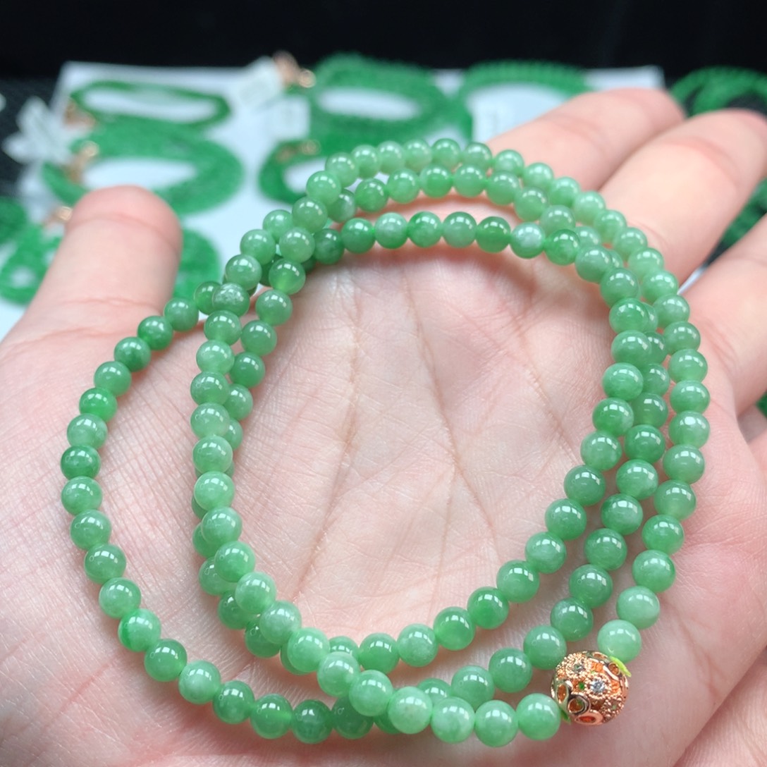 翡翠手链未镶嵌翡翠