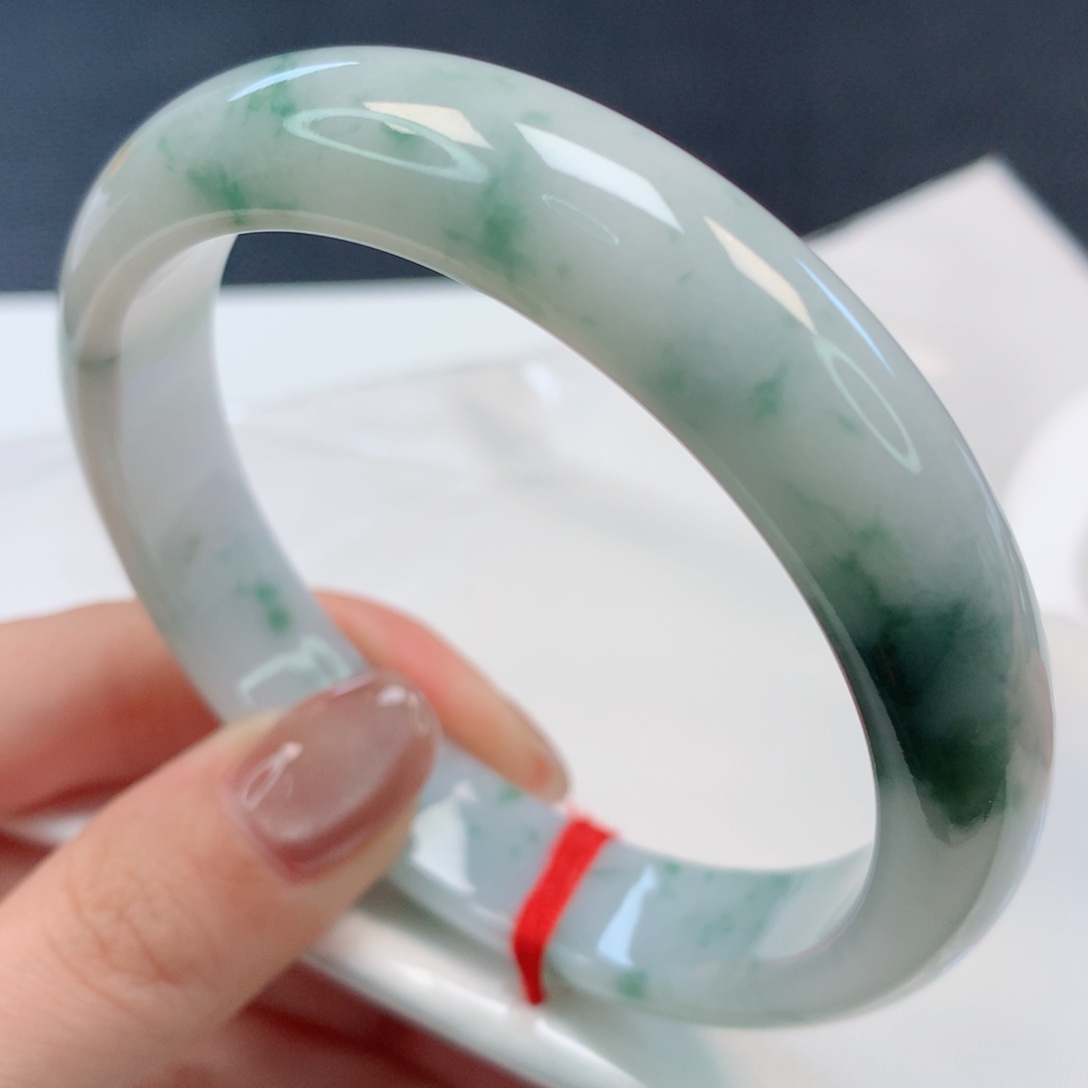 【闪购商品】翡翠手镯未镶嵌60+圈