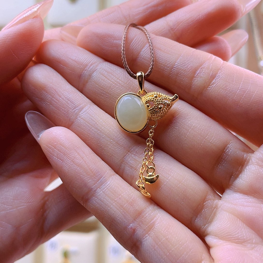 和田玉吊坠(赠链)银S925镀金镶嵌白*女