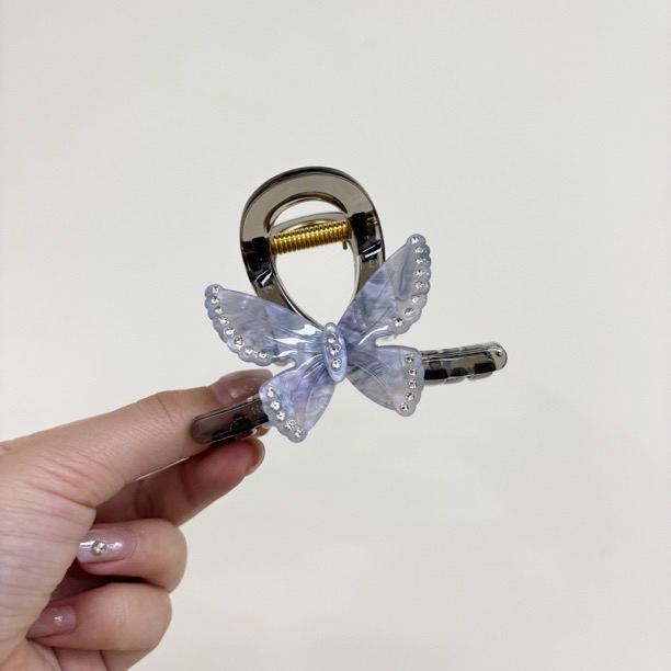 L671夕洛蓝紫色蝴蝶长不大8cm冰透灰新款发夹八爪后脑勺抓夹百搭