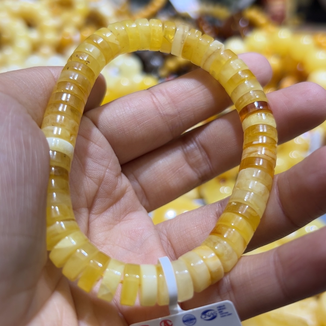 琥珀珠宝奇石未镶嵌