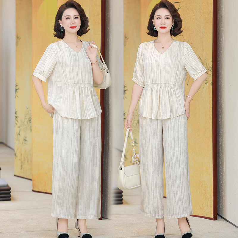 时尚妈妈装V领套装简约时尚2025夏季新款中老年女装两件套宽松