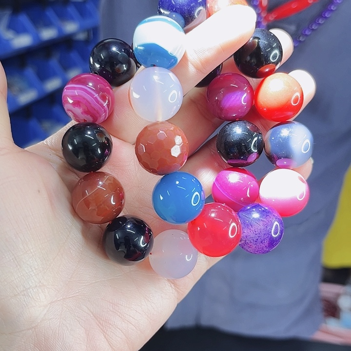 玛瑙手链未镶嵌丅25多宝卡18左右发其一