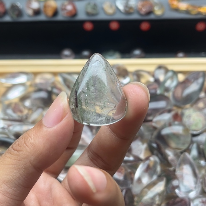 未镶嵌吊坠(赠链)水晶