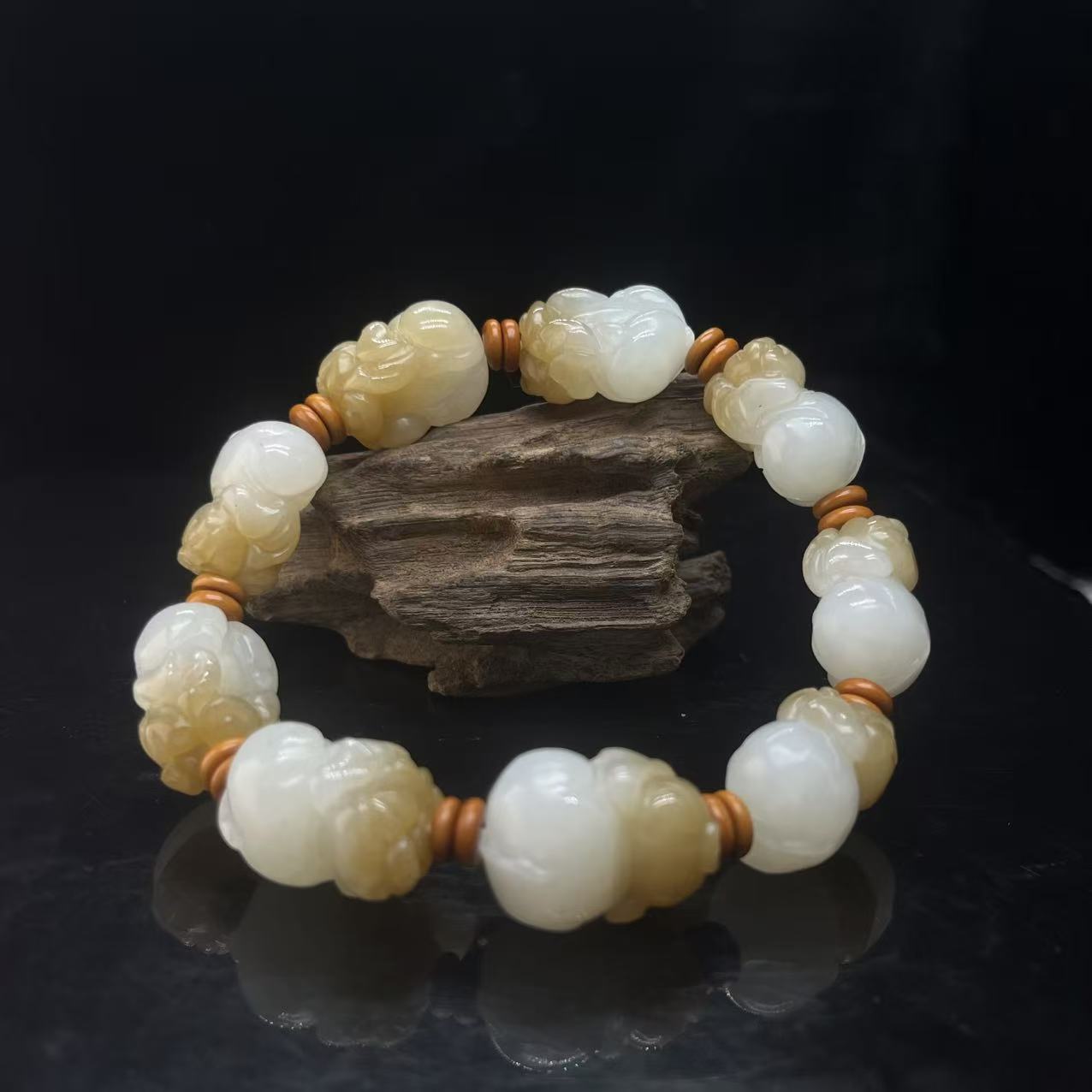 S827 和田玉手链 EY445026