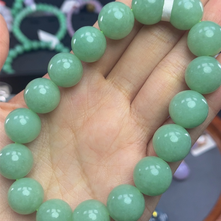 翡翠手链未镶嵌翡翠