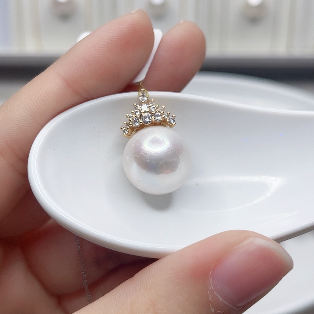 淡水珍珠吊坠(赠链)未镶嵌