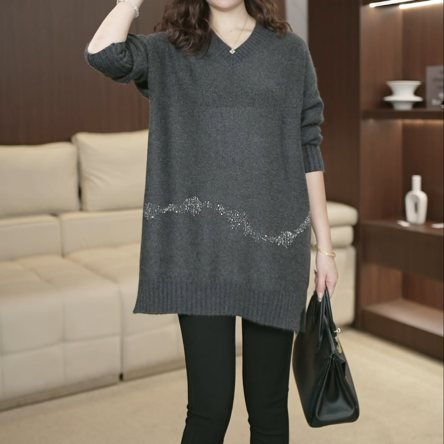 休闲V领毛衣女秋冬2025新款中长款大码宽松针织衫遮肉上衣3758