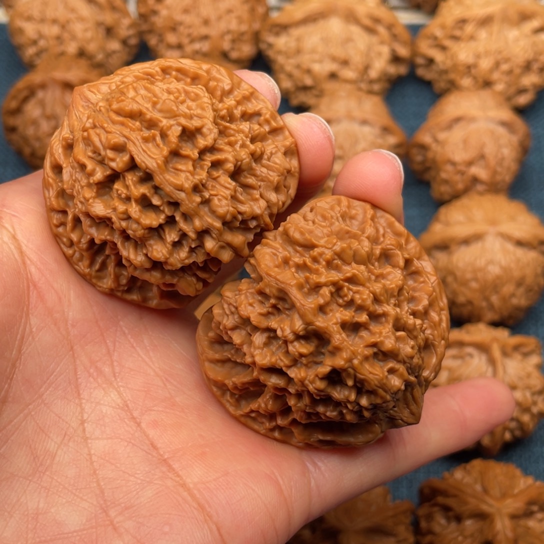 文玩核桃把件44满天星