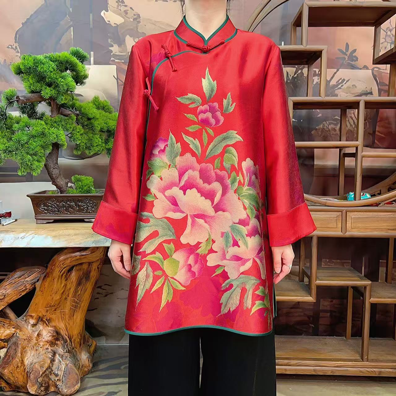 60姆米重锻红色牡丹花开太太服100桑蚕丝款香云纱